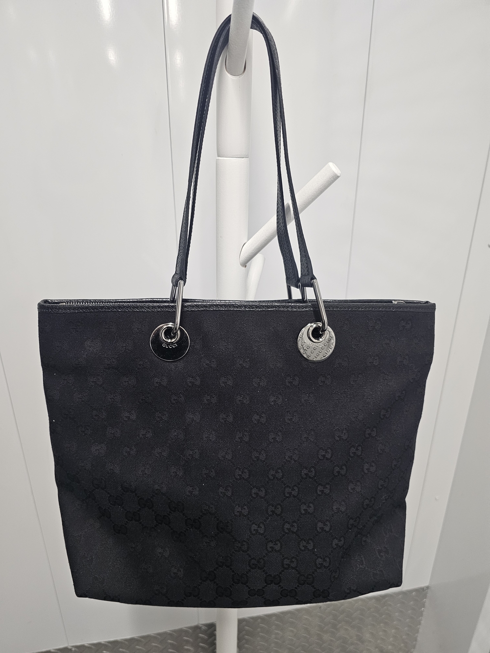 GUCCI ELLIPSE Tote Bag - Elegant Everyday Carry